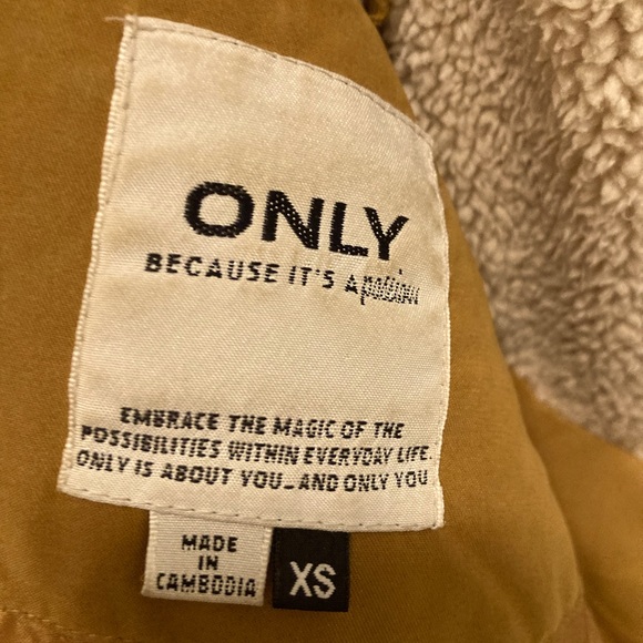 Only mustard synthetic down jacket XS - Picture 3 of 3